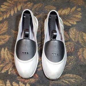 Øriginalgrand Ballet Flat In Silver Size 6B